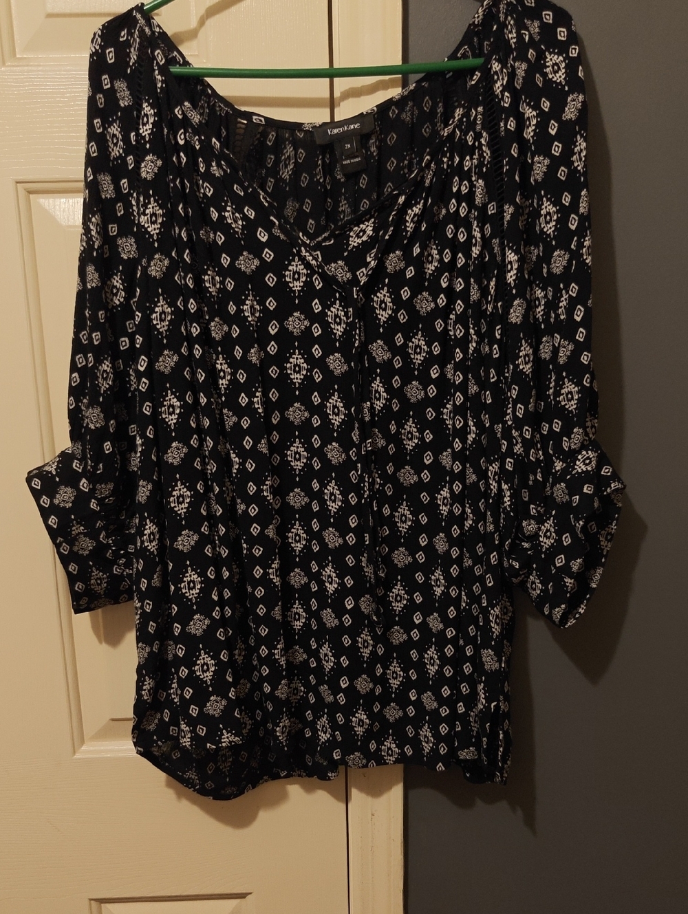 Karen Kane Black and White Printed Peasant Top